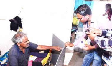 बुजुर्ग- दिव्यांगों ने होम वोटिंग कर लोकतंत्र में निभाई सहभागिता