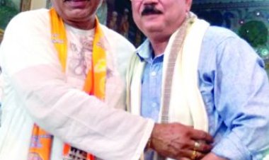 मैट्स सह प्राध्यापक को शदाणी दरबार  में मिला सम्मान