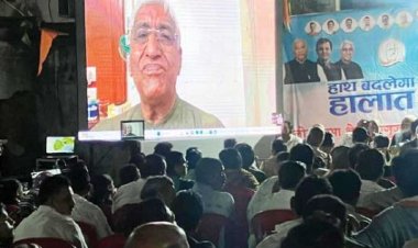 अंतिम चरण में कमर कस कर चुनावी मैदान में उतरने सिंहदेव ने कार्यकर्ताओं को किया प्रोत्साहित