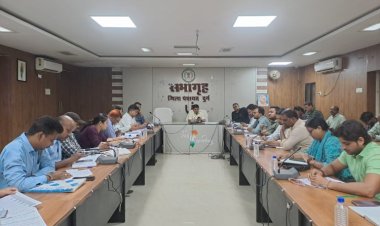 जिला पंचायत सीईओ की अध्यक्षता में समीक्षा बैठक, मानसून से पूर्व निर्माण कार्यों को पूर्ण करने के दिए निर्देश