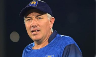 श्रीलंका की बढ़ी मुश्किलें, क्रिस सिल्वरवुड ने मुख्य कोच के पद से दिया इस्तीफा