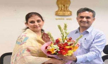 महाराष्ट्र की पहली महिला मुख्य सचिव बनीं सौनिक