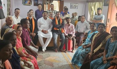 विधायक गजेंद्र ने कार्यकर्त्ताओ के साथ सुना मोदी के मन की बात