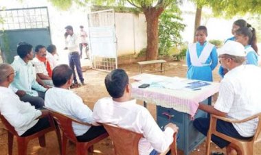 छात्राओं ने हॉस्टल अधीक्षिका पर लगाए कई आरोप, हटाने की मांग