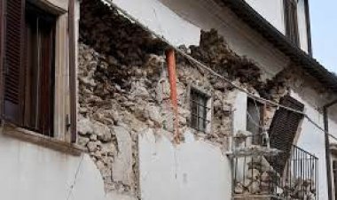 नाइजीरिया में स्कूल की इमारत धंसने से 100 लोग दबे, अब तक कम से कम 21 की मौत