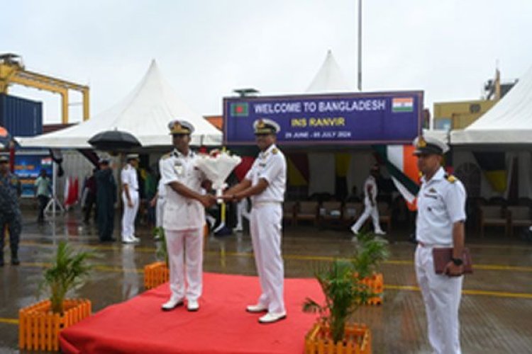 भारतीय युद्धपोत पहुंचा बांग्लादेश नौसेना को मिला बोलार्ड पुल,