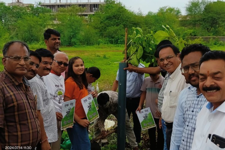 आवासीय कालोनी ऋषभ ग्रीन सिटी में मनाया जल मड़ई..