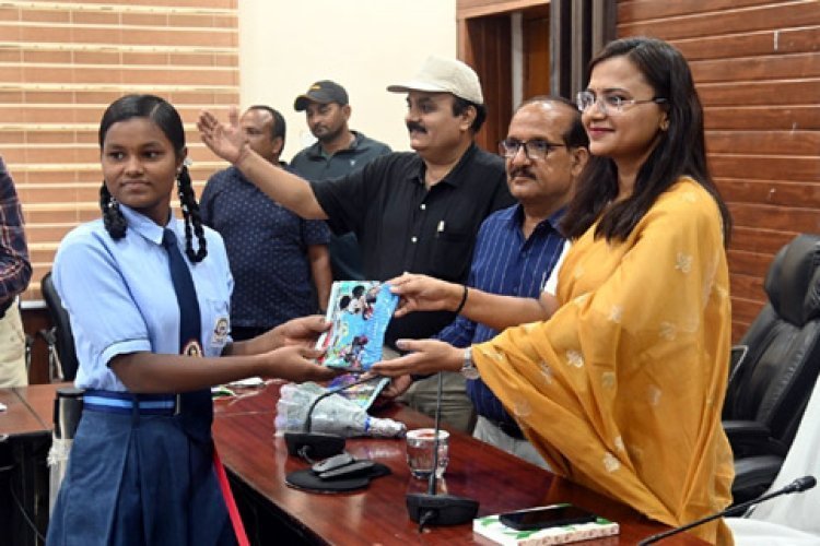 नवाचारी शैक्षिक गतिविधियां प्रदान करने वाले शिक्षक हुए सम्मानित