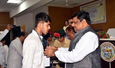 विद्यार्थी संकल्पित होकर पढ़ाई करे & गजेंद्र यादव