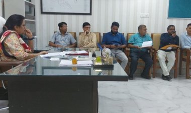 1134 पेंडिंग आवेदनों का निराकरण करने आयुक्त ने दिया टार्गेट