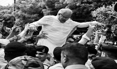 Bhupesh Baghel Birthday Special: जब कंधे पर बैठकर गरजे भूपेश बघेल; कहा- अभी तक ऐसा कोई बैरिकेड नहीं बना जो...