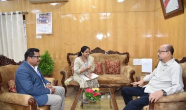 रायपुर : राज्यपाल श्री रमेन डेका से मौसम विज्ञान केंद्र प्रभारी डॉ. वाणी ने भेंट की