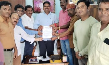 विसंगति पूर्ण युक्तियुक्तकरण नियम के विरोध में ज्ञापन सौंपने की प्रक्रिया जारी..