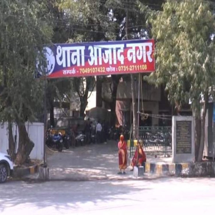 यात्रा में डीजे वाले ने दीवार गिरा दी:50 साल की महिला दबी,पुलिस के बयान के बाद गाड़ी ड्रायवर पर केस