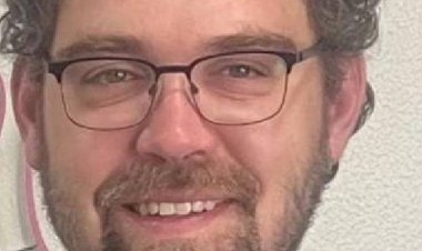 इंदौर के होटल में अमेरिकी प्रोफेसर की मौत:रात को खाना खाकर सोए थे, सुबह उठे नहीं तो स्टाफ ने पुलिस बुलाई; एक्सचेंज प्रोग्राम के तहत आए थे