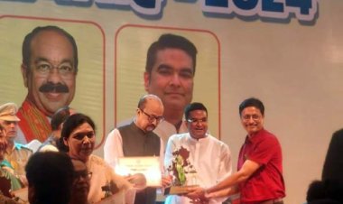 स्वामी आत्मानंद अंग्रेजी माध्यम स्कूल फरीदनगर के प्राचार्य नौसाद ख़ान राज्यपाल के हाथों सम्मानित