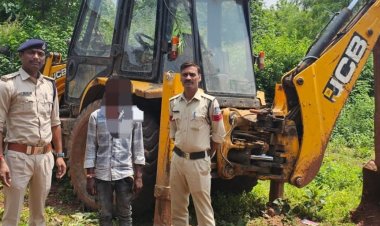 युवक पर जेसीबी चढ़ाने वाला आरोपी गिरफ्तार:वारदात के बाद से था फरार; पुलिस ने सतना जिले के रामनगर से पकड़ा