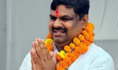 तीजा पर्व : विधायक गजेंद्र यादव ने सुहागिनों को दी शुभकामनायें