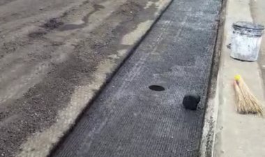 भोपाल में नई तकनीक से सड़क बना रहा PWD:भारत टॉकीज से रॉयल मार्केट तक 4Km सीसी रोड; 42 करोड़ रुपए लागत