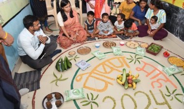 कलेक्टर ने आंगनबाड़ी केन्द्र में मनाये जा रहे वजन त्यौहार का किया निरीक्षण