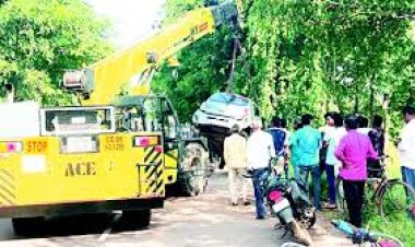 बेकाबू कार खेत में पलटी, चालक की मौत