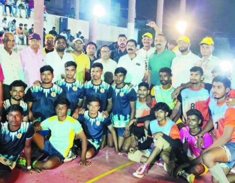 राज्य स्तरीय कबड्डी प्रतियोगिता में शामिल हुए विधायक इन्द्र साव