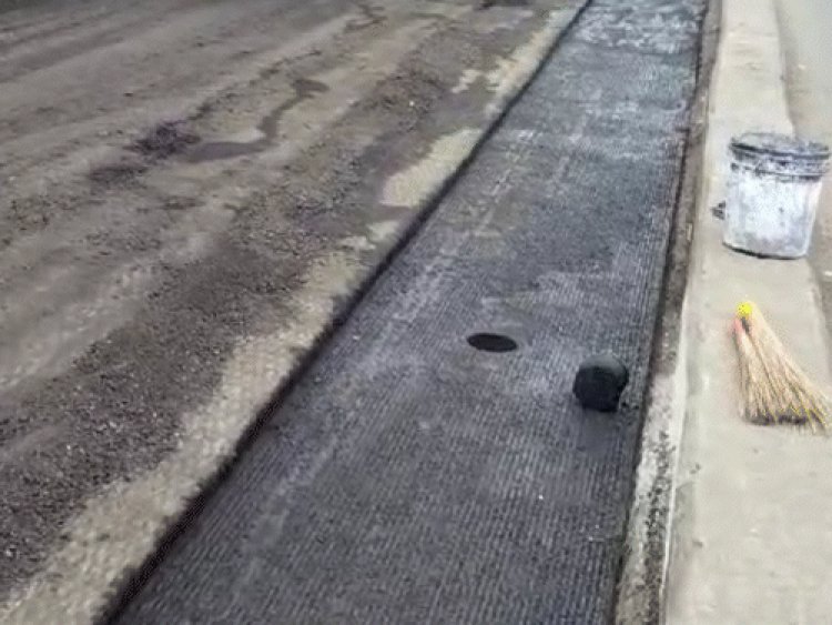 भोपाल में नई तकनीक से सड़क बना रहा PWD:भारत टॉकीज से रॉयल मार्केट तक 4Km सीसी रोड; 42 करोड़ रुपए लागत