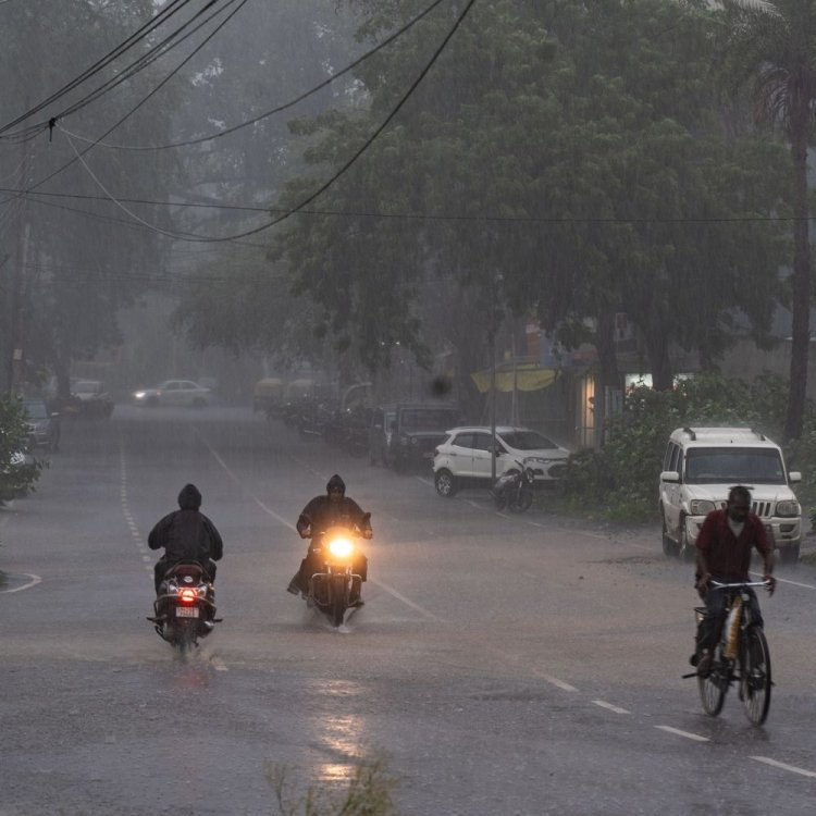 स्ट्रॉन्ग सिस्टम से ग्रामीण क्षेत्रों में बारिश:बदनावर और सरदारपुर जैसे क्षेत्रों में दो इंच बरसात; आज गरज-चमक के साथ वर्षा का अनुमान