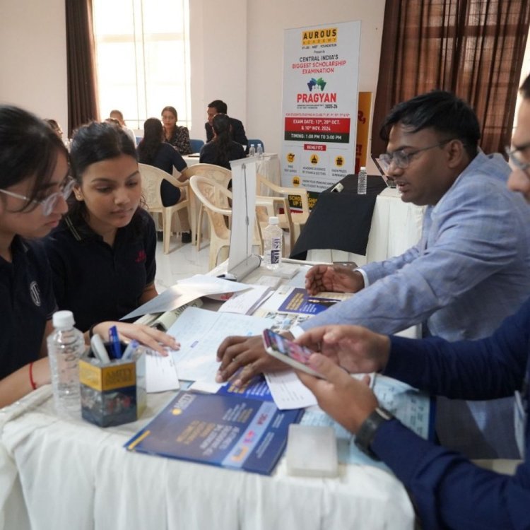 आईईएस पब्लिक स्कूल भोपाल में करियर फेयर:37 से अधिक राष्ट्रीय और 5 अंतरराष्ट्रीय विश्वविद्यालय के छात्र शामिल हुए