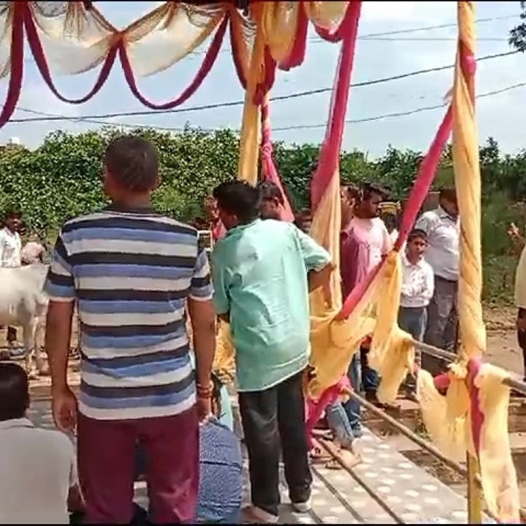 मंदिर से भगवान शिव की मूर्ति गायब:मऊगंज जिले के हनुमना के कनवा तालाब स्थित शिव मंदिर का मामला