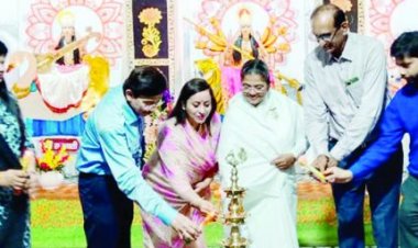 मनमोहक झांकियों को देख असीम आनंद की प्राप्ति, राजयोग और ध्यान का चमत्कार-बजाज