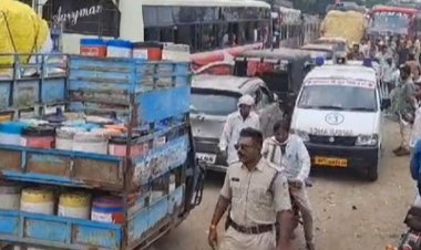 इंदौर रोड़ पर किसानों का दो घंटे चक्काजाम:मंडी में MSP से कम दाम में मक्का की खरीदी, व्यापारियों के खिलाफ नारेबाजी की