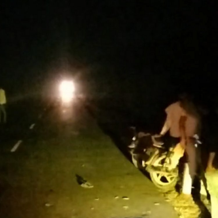 ट्रक ने बाइक को मारी टक्कर, दो की मौत:सागर में ​​​​​​​गढ़ाकोटा बायपास पर हादसा, घेराबंदी कर पुलिस ने ट्रक को पकड़ा