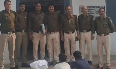 पुलिस ने 2 आरोपियों से 3 किलो गांजा जब्त किया:सड़क किनारे बोरी लेकर खड़े थे, पुलिस देखकर भागने लगे, घेराबंदी कर पकड़ा