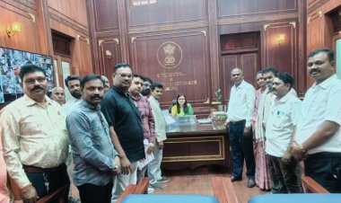 स्थानीय चुनाव के मतदाता सूची में नए नाम जोड़ने किए गए सभी आवेदन निरस्त किए जाने पर कलेक्टर से मिले भाजपा के प्रतिनिधि...