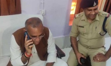 बूथ कैप्चरिंग का आरोप :मतदाताओं ने वीरपुर थाने पर प्रदर्शन करते हुए श्योपुर-मुरैना रोड पर चक्काजाम कर दिया