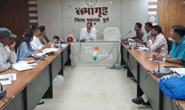 सीईओ ने की मनरेगा एवं एसबीएम की समीक्षा