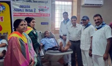 श्री सत्य साई सेवा संगठन दुर्ग जिला ने शिविर लगाकर 35 यूनिट रक्त जिला अस्पताल को उपलब्ध कराई..