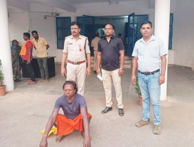 घर के बाहर बैठी महिला को गली में ले जाकर रेप, अधेड़ आरोपी गिरफ्तार