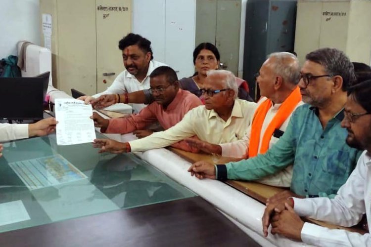 राष्ट्रीय सर्व ब्राह्मण समाज ने रैली निकाल कर कलेक्टर को ज्ञापन सौंपा