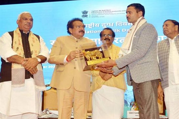 शाजापुर जिले का किसान गोपाल रत्न राष्ट्रीय पुरस्कार 2024 से सम्मानित