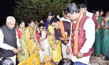 दीपोत्सव:  उप मुख्यमंत्री शर्मा ने किया दीप प्रज्ज्वलित