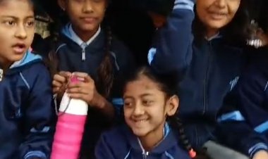 टीकमगढ़ में स्कूली बच्चों की सुरक्षा में लापरवाही:स्कूली वाहनों में भरे क्षमता से अधिक बच्चे, टैक्सियों में नहीं लगे सेफ्टी गार्ड