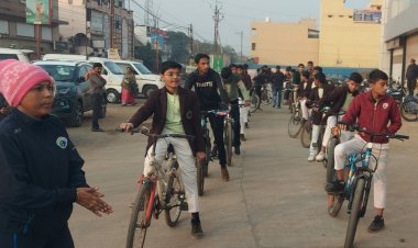 हरदा में पर्यटन बढ़ाने नर्मदा पैदल फेस्ट शुरू:बच्चों ने निकाली 6 किमी लंबी साइकिल रैली; अधिकारी रहे नदारद