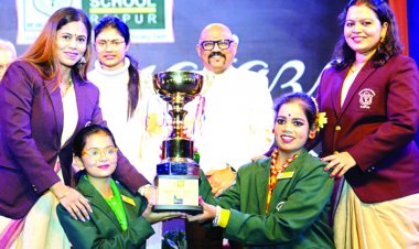 समाज की बुराइयों से निपटने डीपीएस रायपुर के जूनियर-सीनियरों ने दी सांस्कृतिक प्रस्तुति