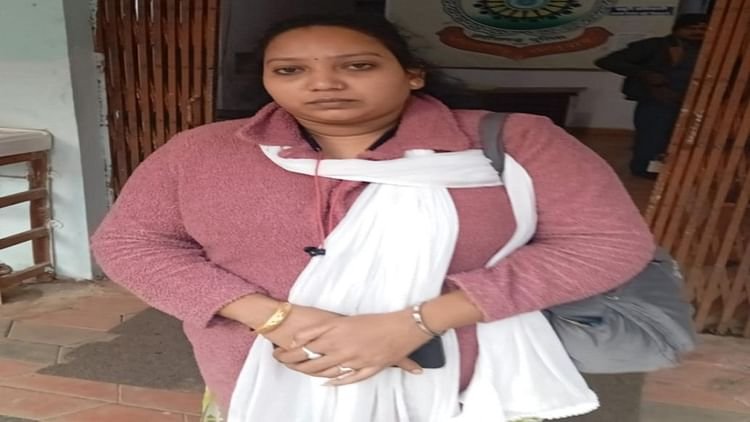 Durg: गोल्ड फायनेंस कंपनी की ब्रांच मैनेजर गिरफ्तार, धोखाधड़ी के मामले में पुलिस ने की कार्रवाई