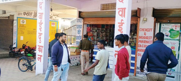 एक ही रात सरकारी दफ्तर सहित दुकानों के ताले टूटे