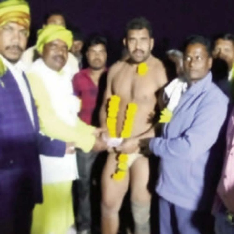 सिवनी के बरसला में दंगल का आयोजन:महाराष्ट्र के रितेश पहलवान ने जीता प्रथम पुरस्कार, 40 से अधिक लोगों ने लिया हिस्सा