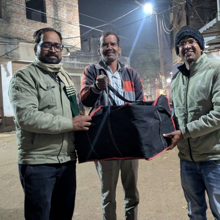 ऑटो यूनियन की ईमानदारी, खोई वस्तु वापस लौटाने बनाया व्हाट्सएप-ग्रुप:1500 से ज्यादा सवारियों का ऑटो में छूटे जेवर, लैपटॉप पैसे व कीमती सामान वापस किया