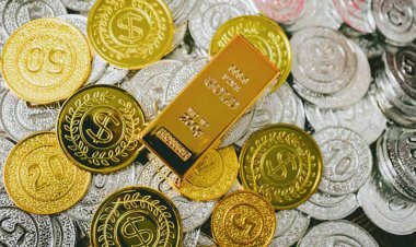 वर्ष-2025 में सोने व चांदी में ऊंची छलांग लगाई, सोने की कीमत चार हजार और चांदी की ढाई हजार रुपये बढ़ी